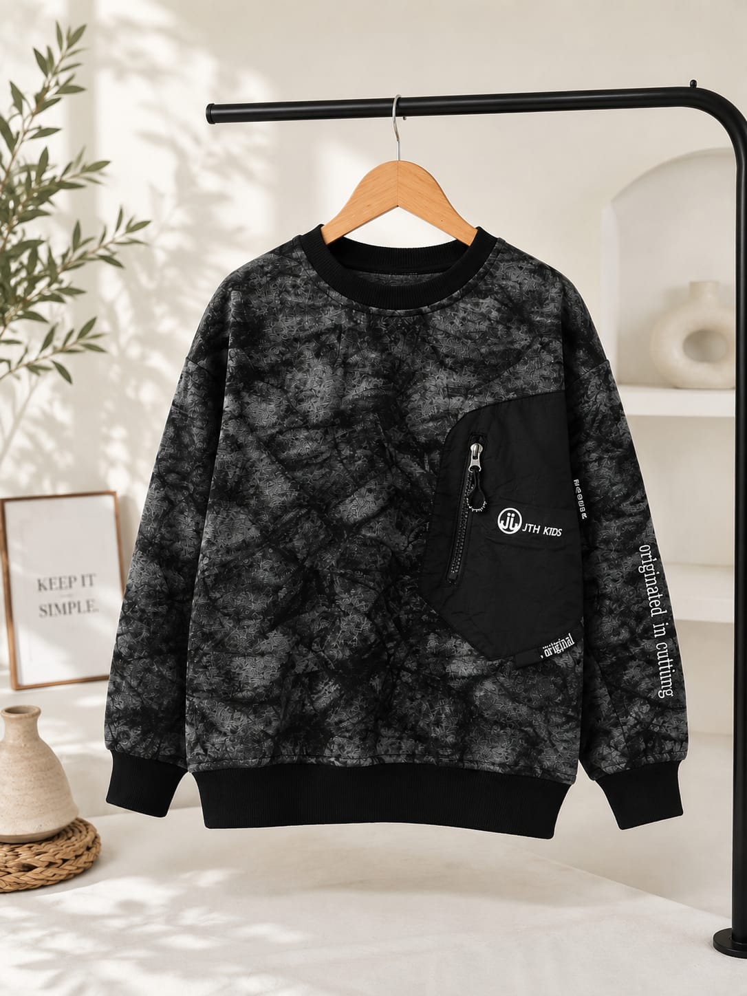 Boys Premium All Season Printed Sweatshirt with Utility Pocket | Full Sleeve Casual Wear | Black | 6–12 Years
